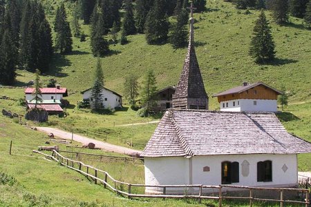 Kaindlhütte (1318 m) vom Hintersteiner See