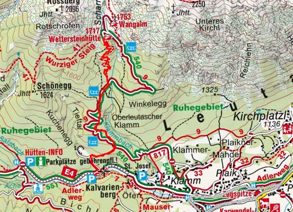 Wettersteinhütte (1717 m) vom Parkplatz Stupfer Wettersteinhütte (1717 m) vom Parkplatz Stupfer