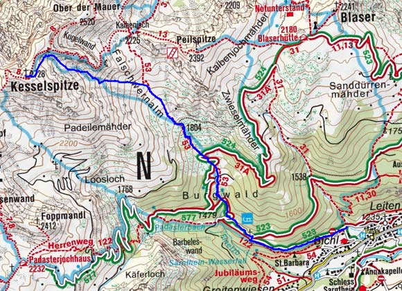 Kesselspitze (2728 m) durch den Burgwald Kesselspitze (2728 m) durch den Burgwald