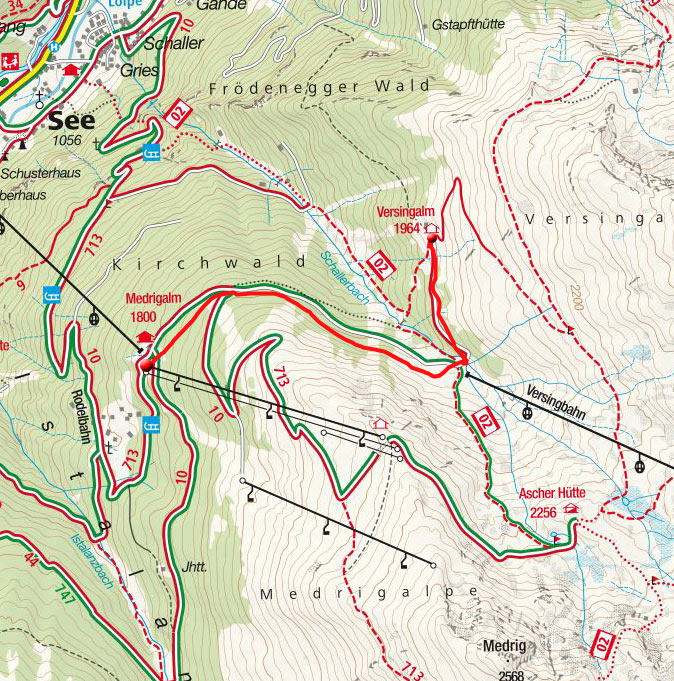 Versing Alm (1964m) von der Bergstation der Medrigjochbahn Versing Alm (1964m) von der Bergstation der Medrigjochbahn