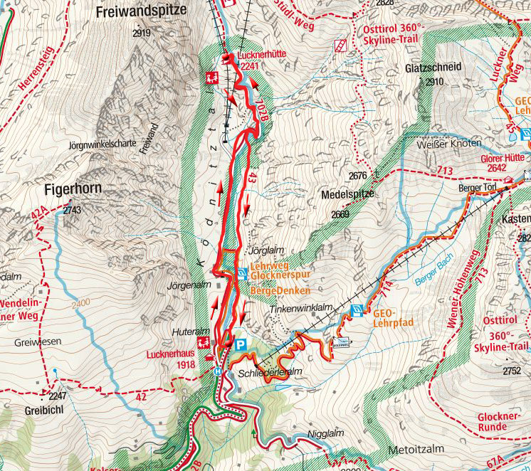 Lucknerhütte (2241m) aus dem Glocknerwinkel Lucknerhütte (2241m) aus dem Glocknerwinkel